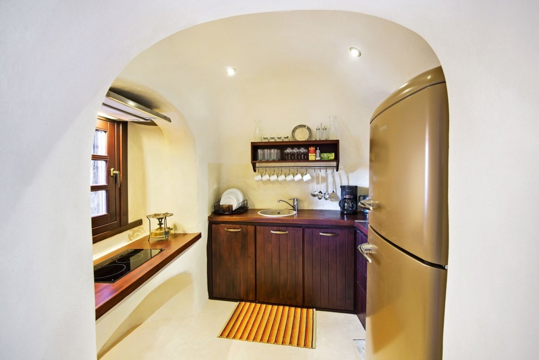 azalea houses adults only