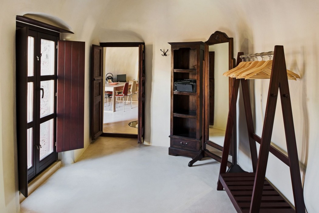 azalea houses adults only