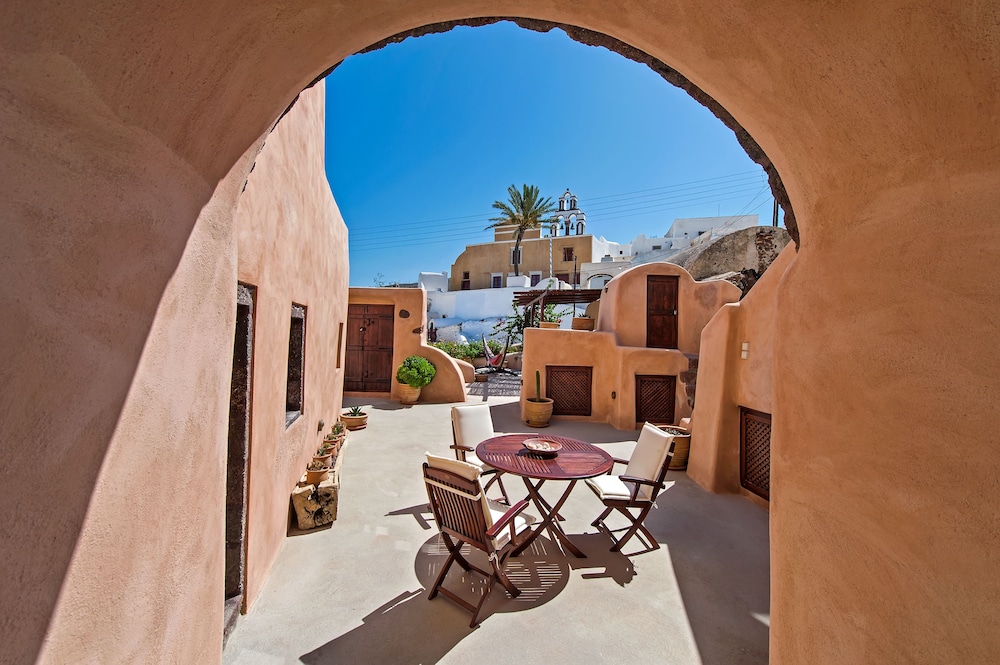 azalea houses adults only