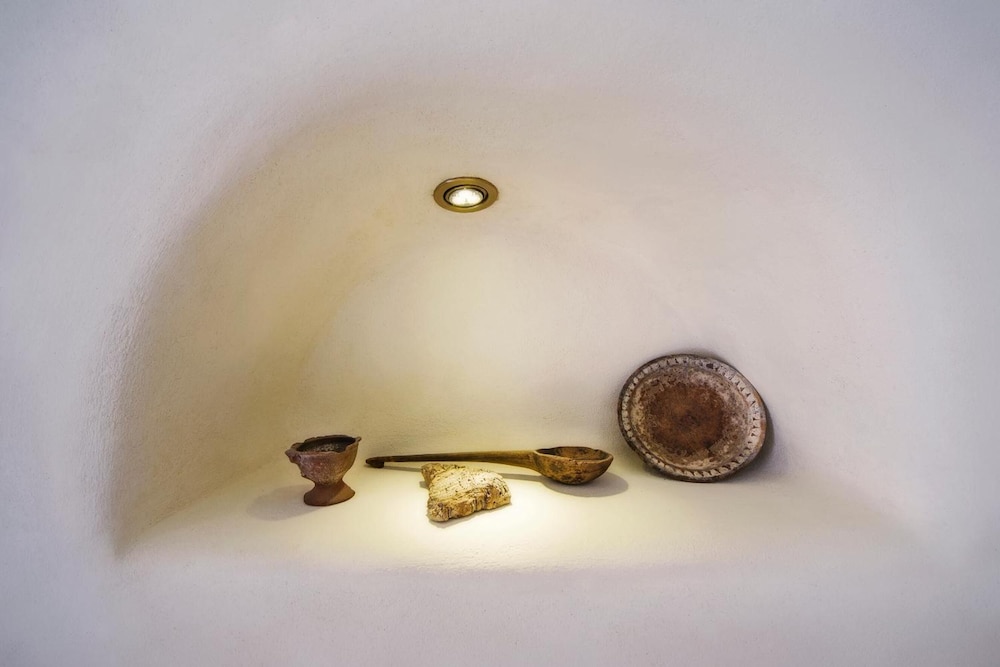 azalea houses adults only