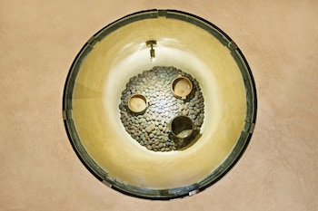 Azalea Houses (Adults Only),Oia>>Finikia,4 star