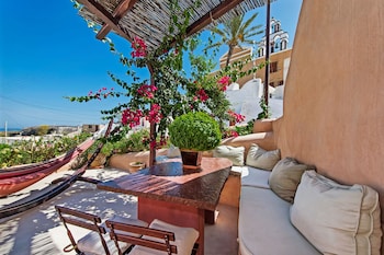 Azalea Houses (Adults Only),Oia>>Finikia,4 star