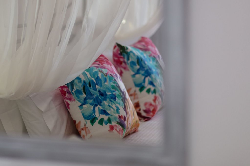 azalea houses adults only