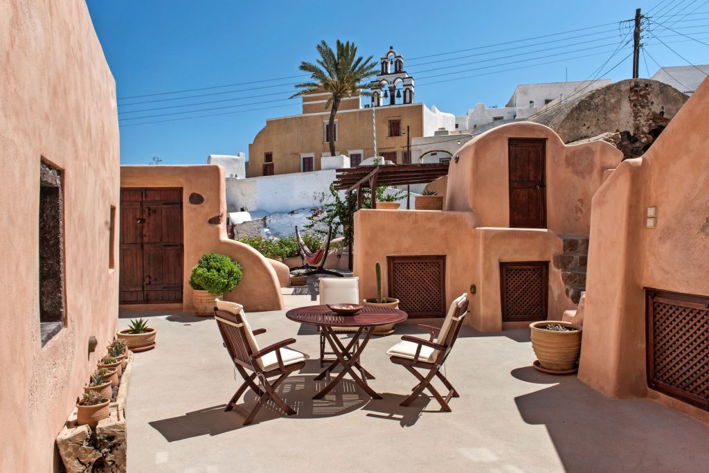 azalea houses adults only