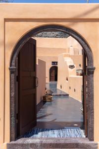 azalea houses adults only