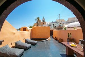 azalea houses adults only