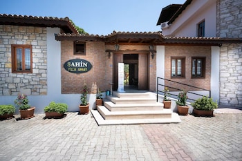 sahin villa apart