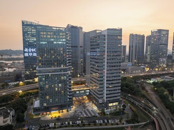 mira hotel apartments