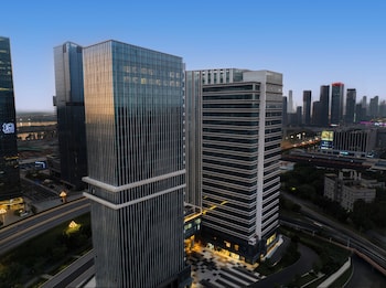 mira hotel apartments