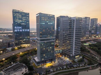 mira hotel apartments