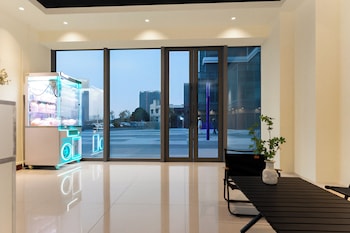 mira hotel apartments