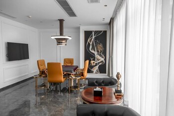 mira hotel apartments