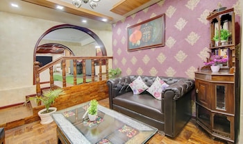 the alpine villa mcleodganj