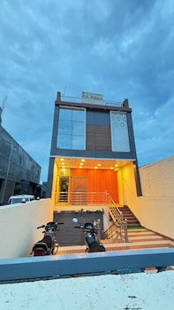 hotel harmony heaven by rk palace