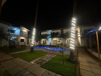 la volga by season resort inn