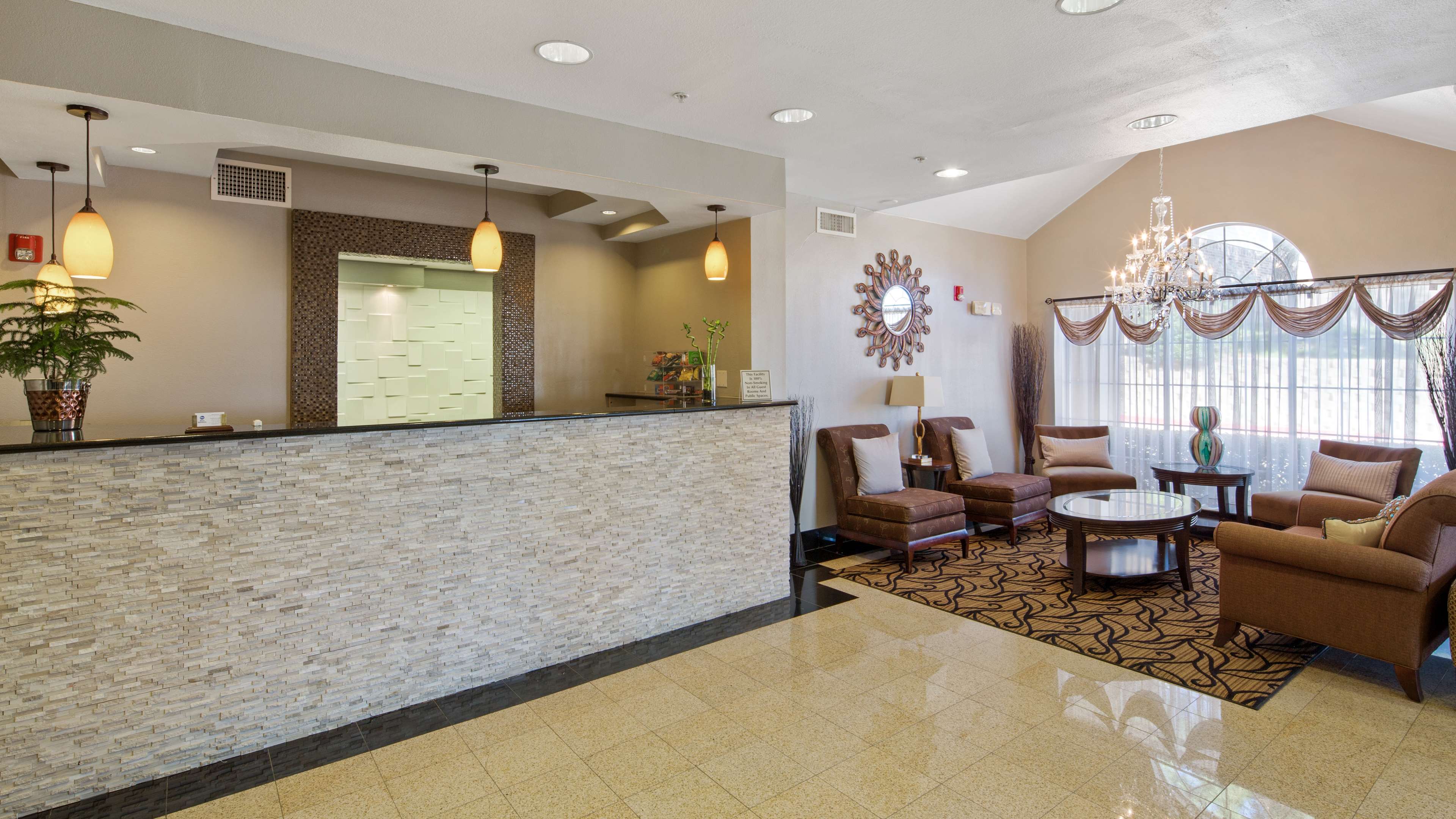 best western roanoke inn and suites
