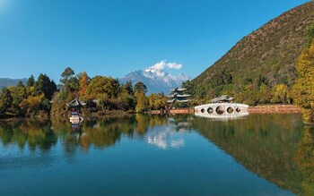 lijiang naxi hereditary courtyard