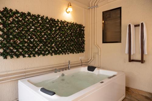 parkwood exotica resort