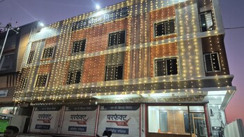 hotel shriram nivas lodging