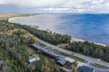 manistique sands