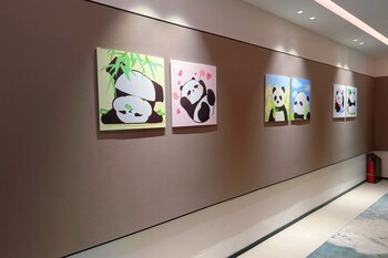 panda sleepy hotel chengdu panda base