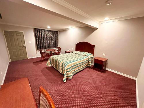 Tropic West Motel,,0 star