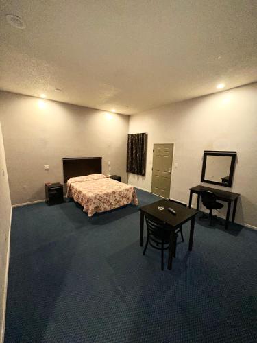 Tropic West Motel,,0 star