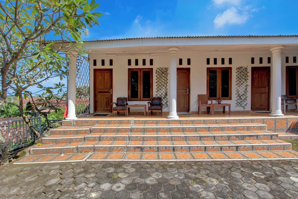 hotel o near parangtritis beach formerly