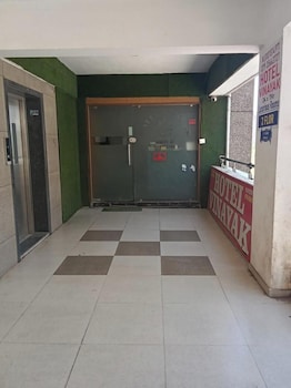 hotel vinayak