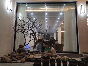 zhangjiajie southgate flower garden lodge at the park entrance