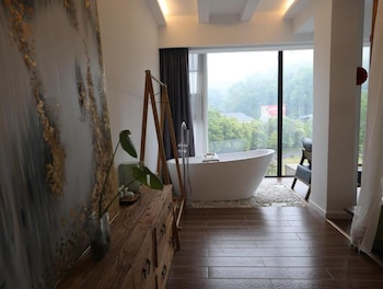 Zhangjiajie Southgate Flower Garden Lodge At The Park Entrance,,3 star