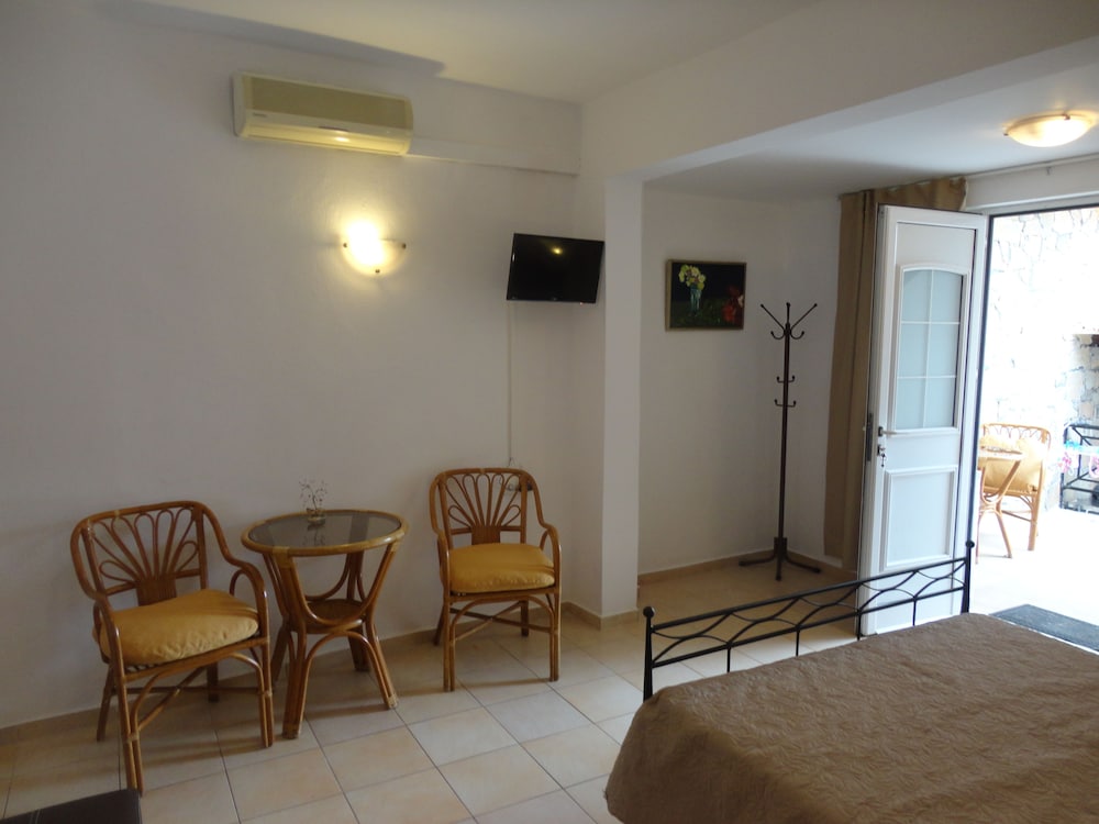 hotel polydoros