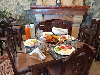 Hotel Boutique Ergjeria,,3 star