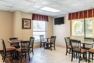 red roof inn tallahassee east