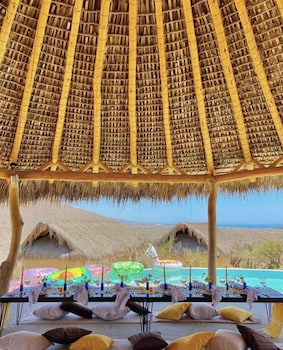 hotel cabanas uno
