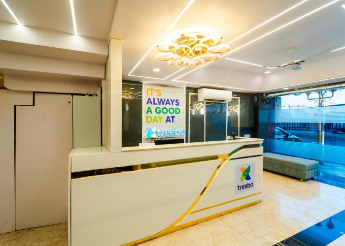 treebo vistara gold ujjain junction