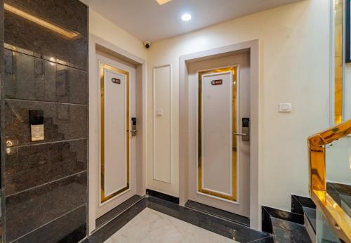 treebo vistara gold ujjain junction