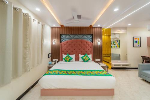 treebo vistara gold ujjain junction