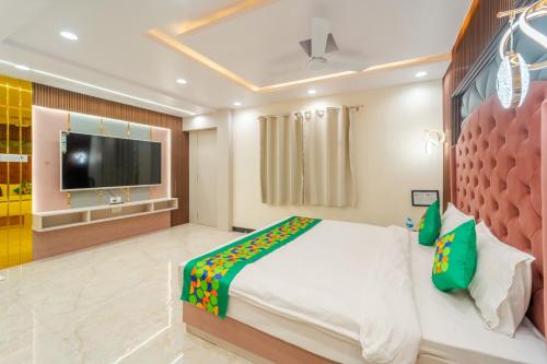 treebo vistara gold ujjain junction