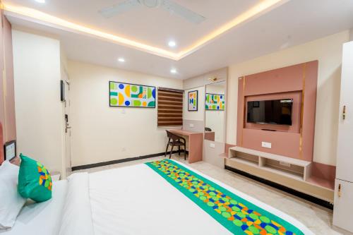 treebo vistara gold ujjain junction