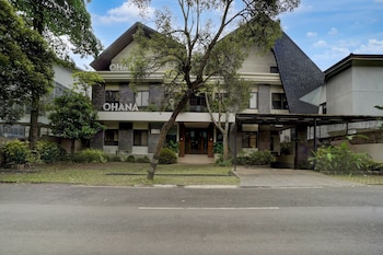 oyo 95214 ohana residence karawaci