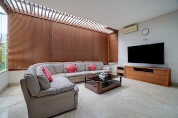 oyo 95214 ohana residence karawaci
