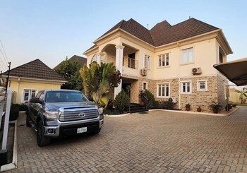 captains residence