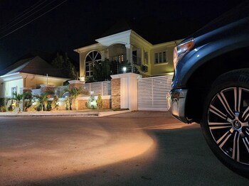 captains residence