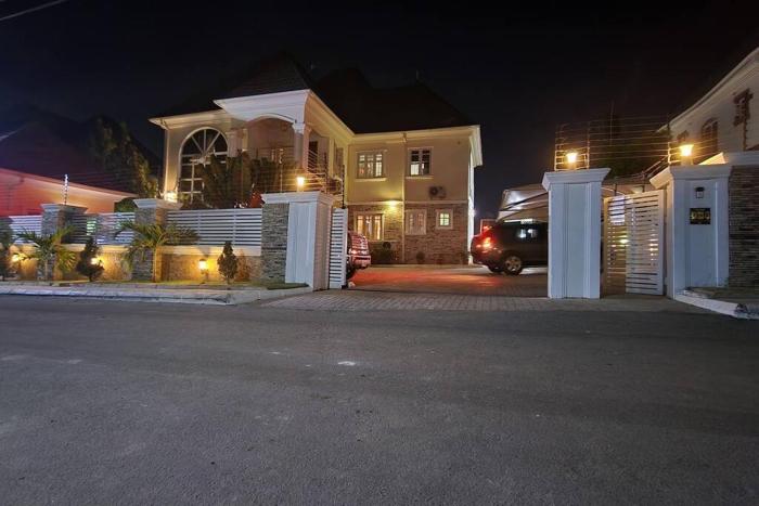 captains residence