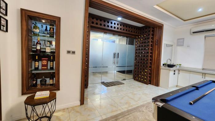 captains residence