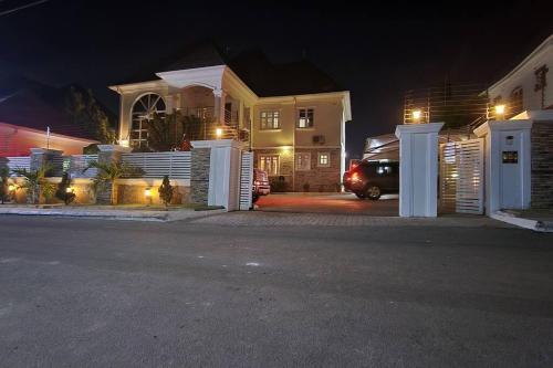 captains residence