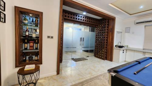 captains residence