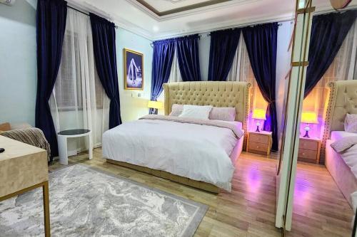captains residence