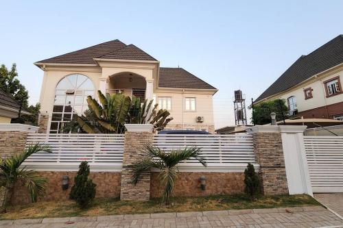 captains residence